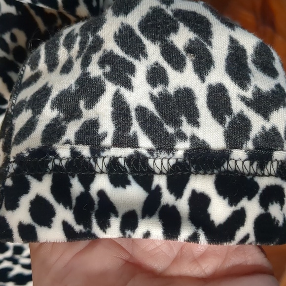 HAMPTON ROW* velour black and white mock neck long sleeve cheetah print top szXL - Picture 11 of 11
